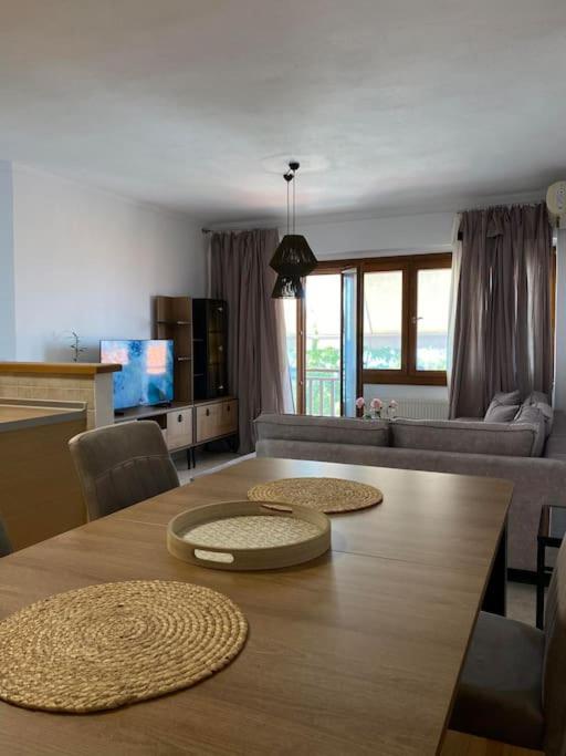 A Fringe Of Blue Daire Ouranoupoli