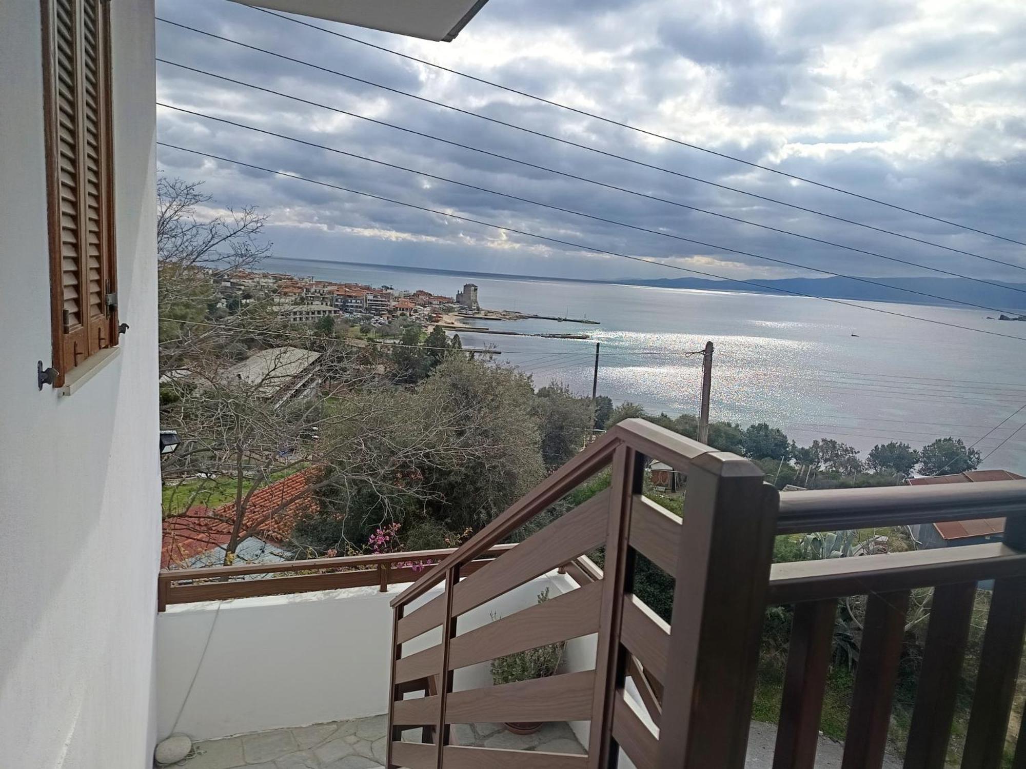A Fringe Of Blue Ouranoupoli