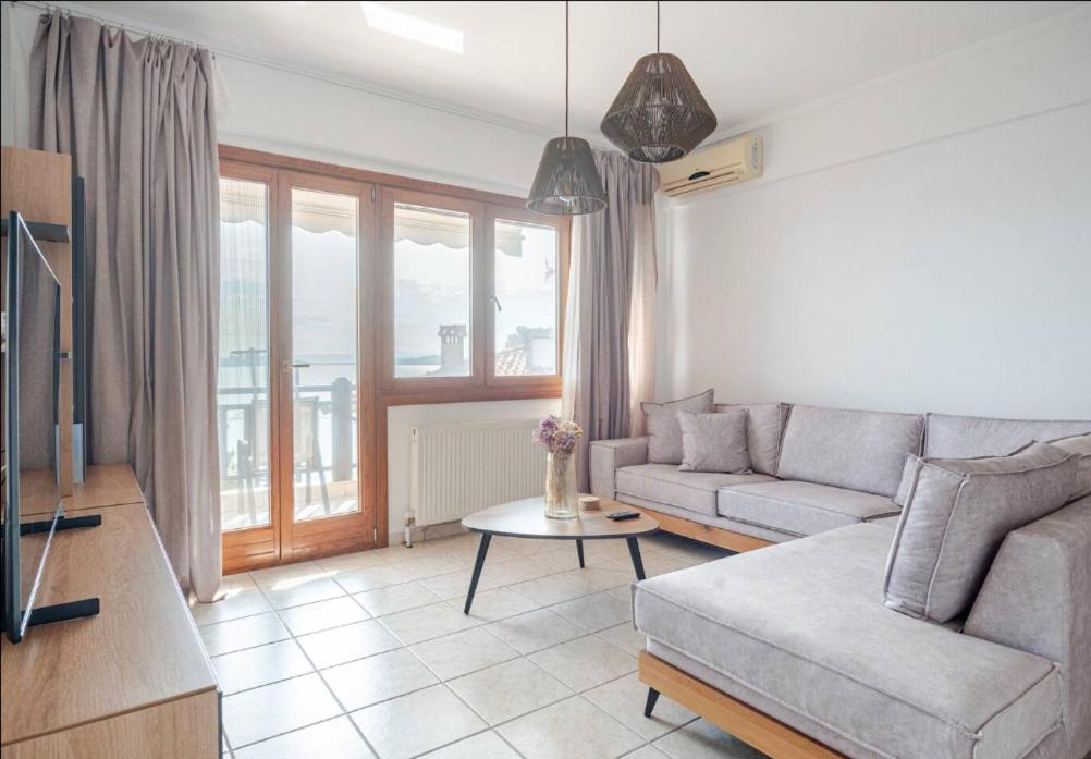 Daire A Fringe Of Blue Ouranoupoli